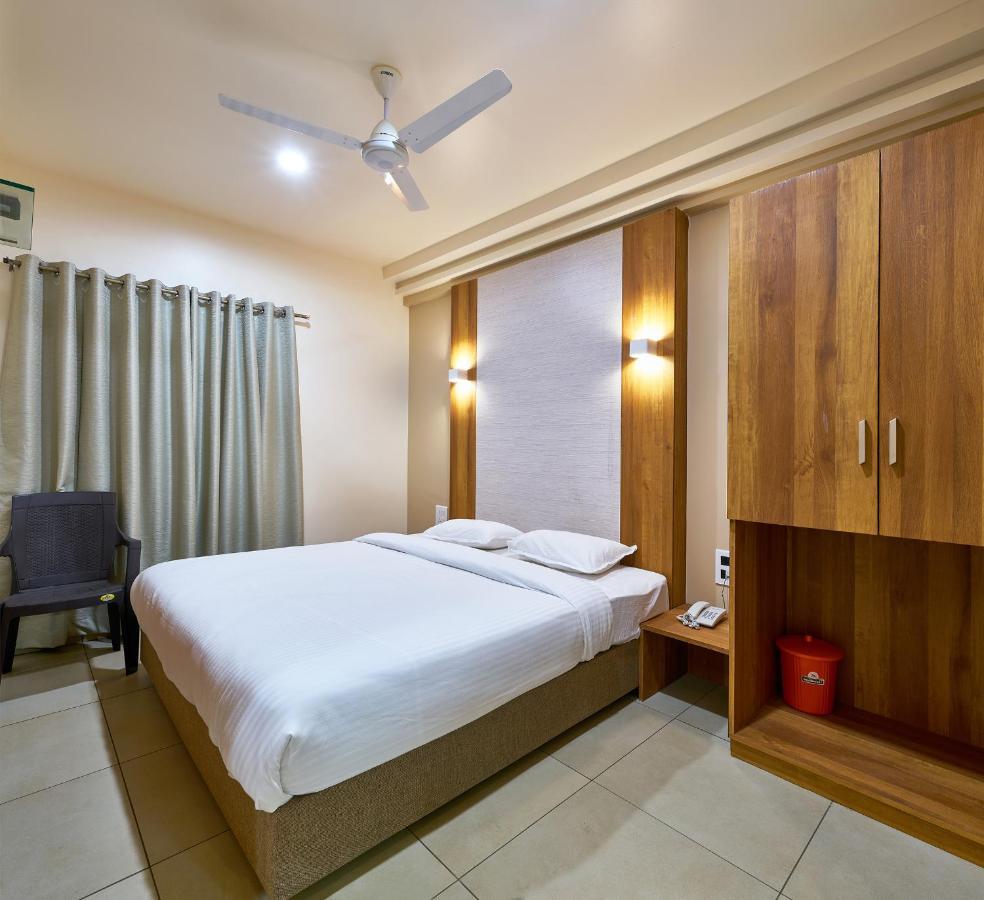Hotel Kiyara Kolhapur Exterior photo
