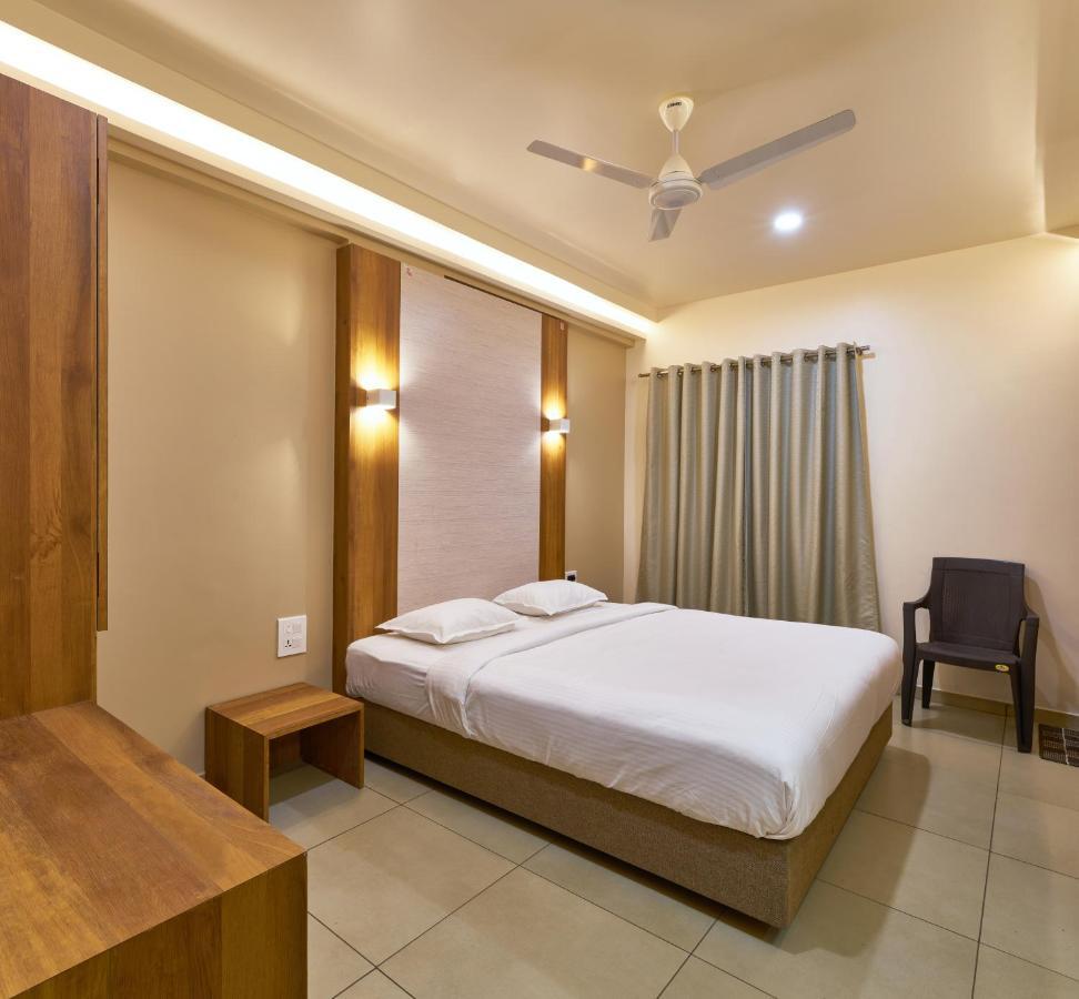 Hotel Kiyara Kolhapur Exterior photo